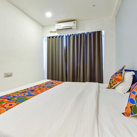 Fabhotel Code سورات المظهر الخارجي الصورة