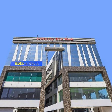 Fabhotel Code سورات المظهر الخارجي الصورة