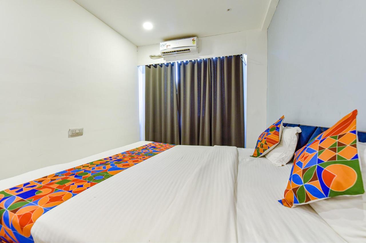 Fabhotel Code سورات المظهر الخارجي الصورة