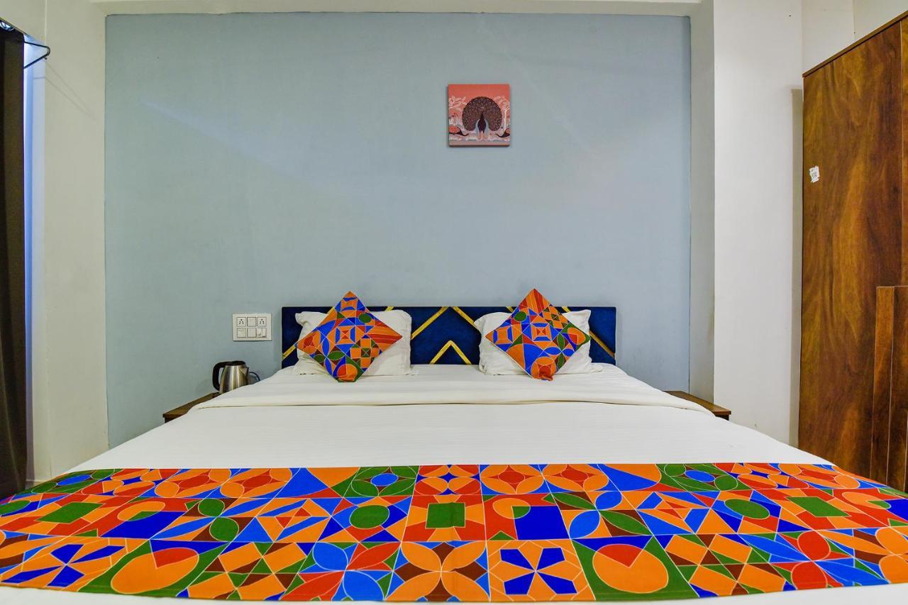 Fabhotel Code سورات المظهر الخارجي الصورة