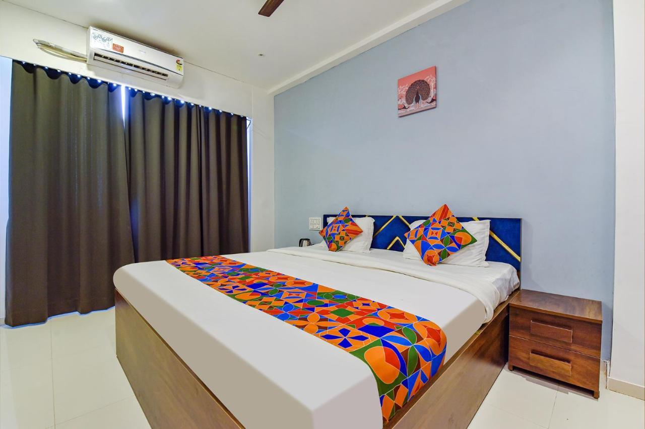 Fabhotel Code سورات المظهر الخارجي الصورة