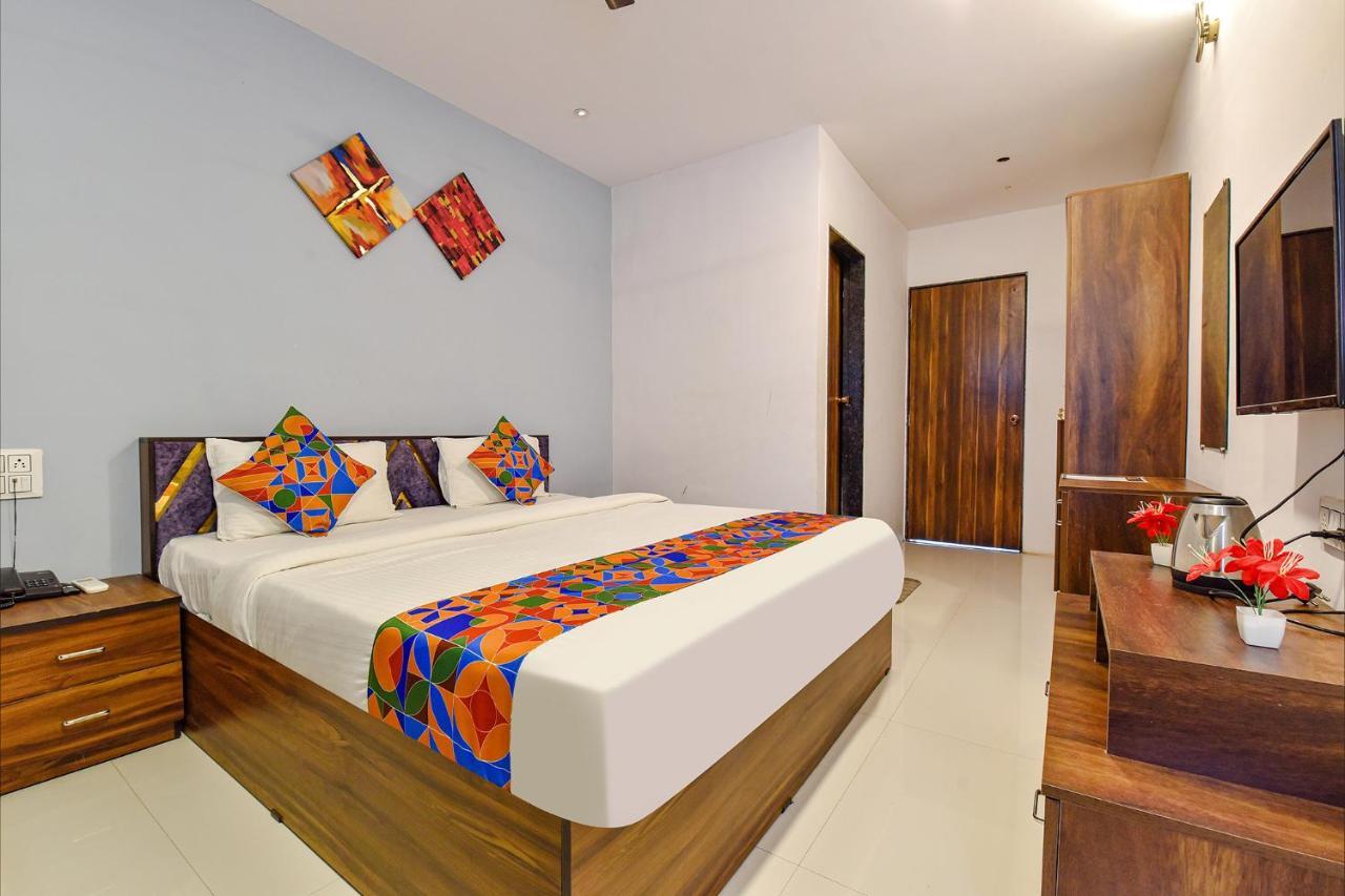 Fabhotel Code سورات المظهر الخارجي الصورة