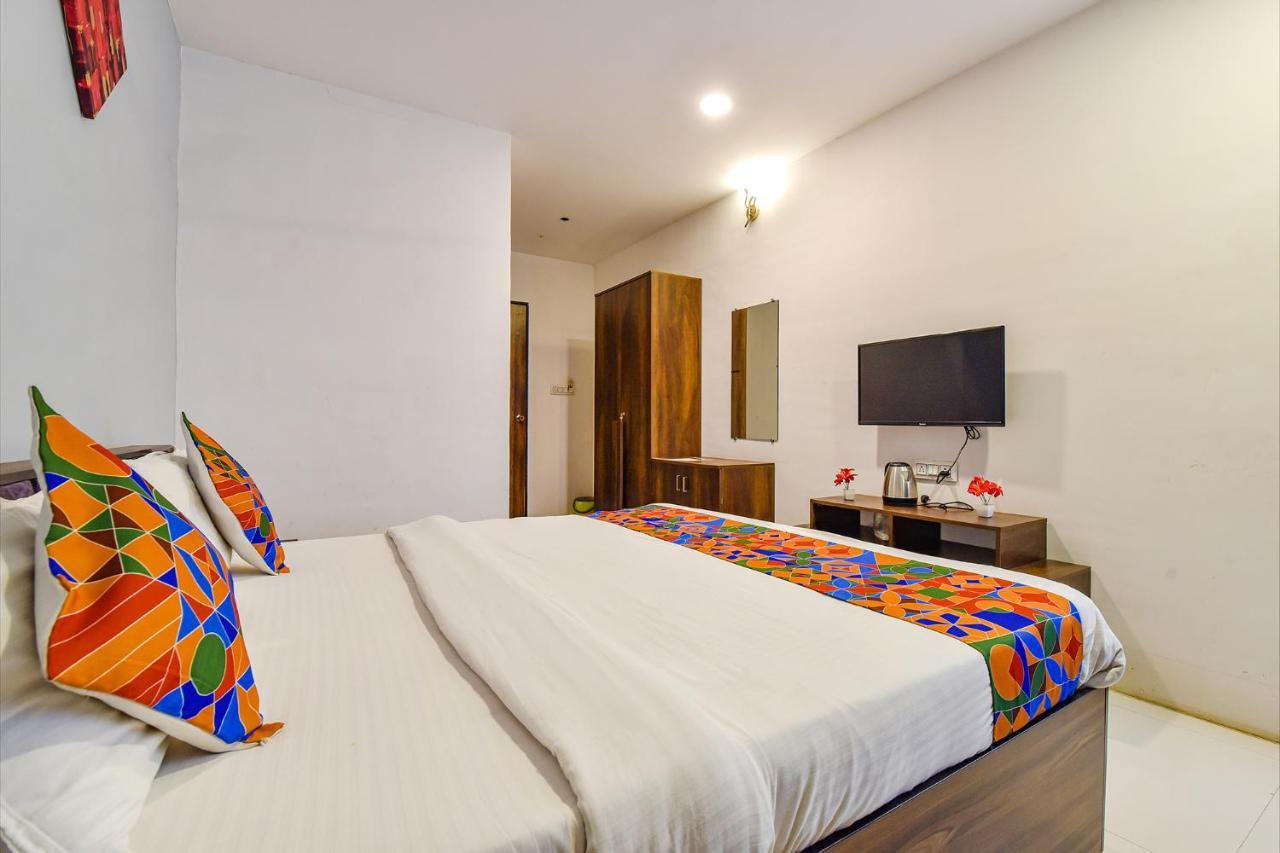 Fabhotel Code سورات المظهر الخارجي الصورة