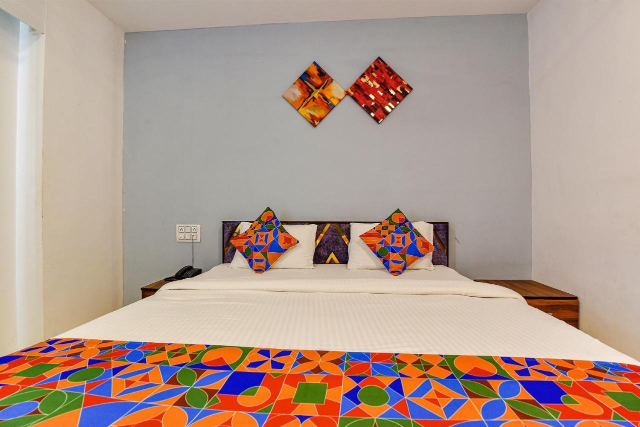 Fabhotel Code سورات المظهر الخارجي الصورة